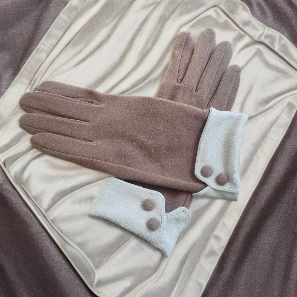 Ladies Fashion Gloves with buttons