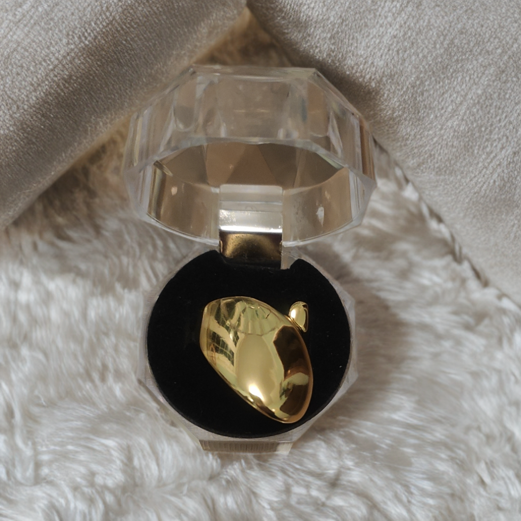 Ladies Adjustable Sculpted Ring