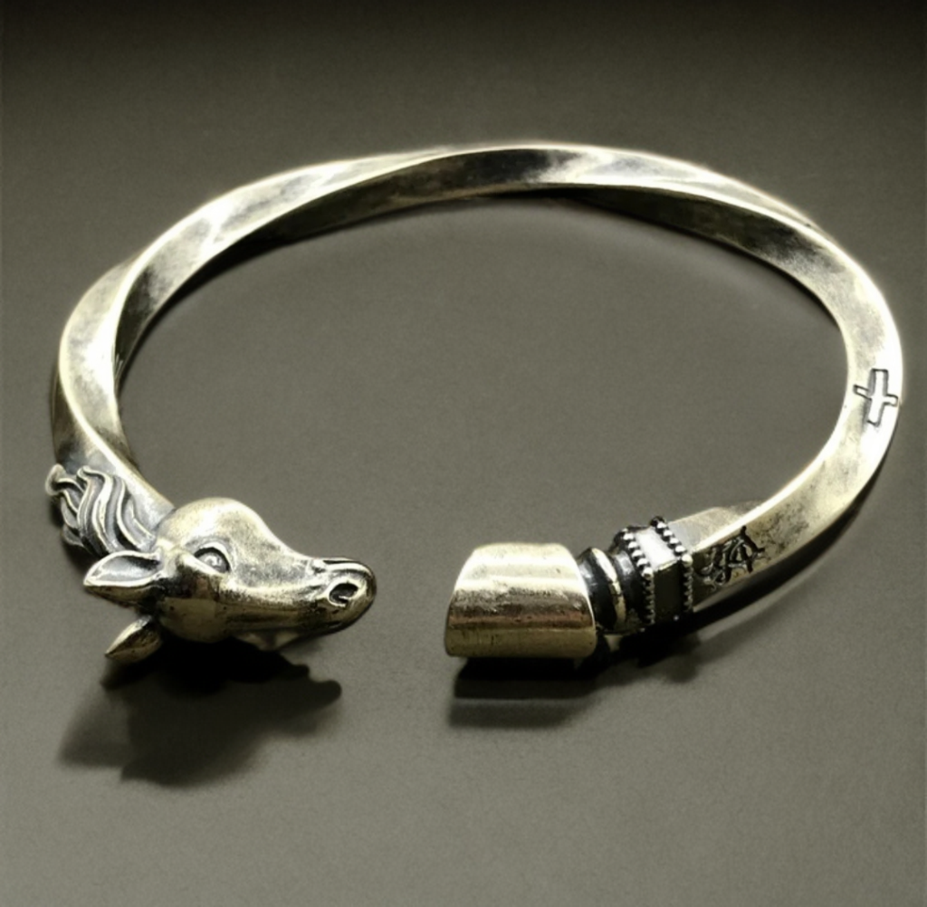 Horse Head and Hoof Bangle