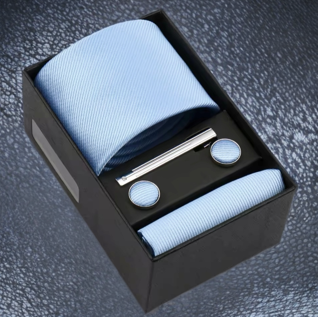 Men's Tie Set in Light Blue