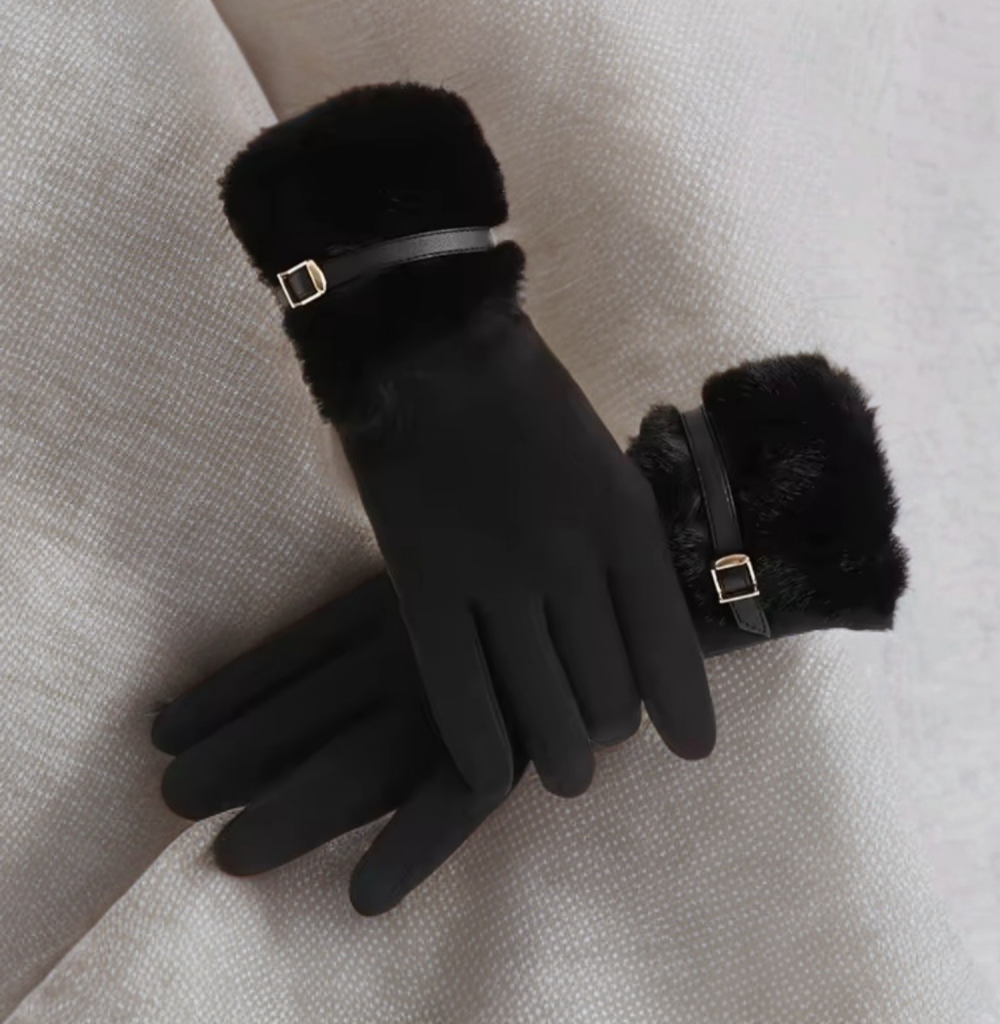 Black Faux fur gloves