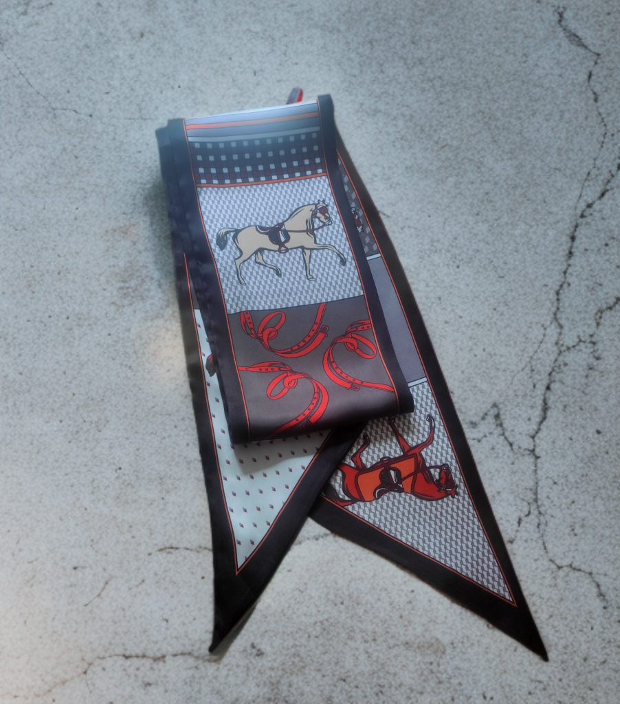 Luxurious Horse Print Neck Scarf