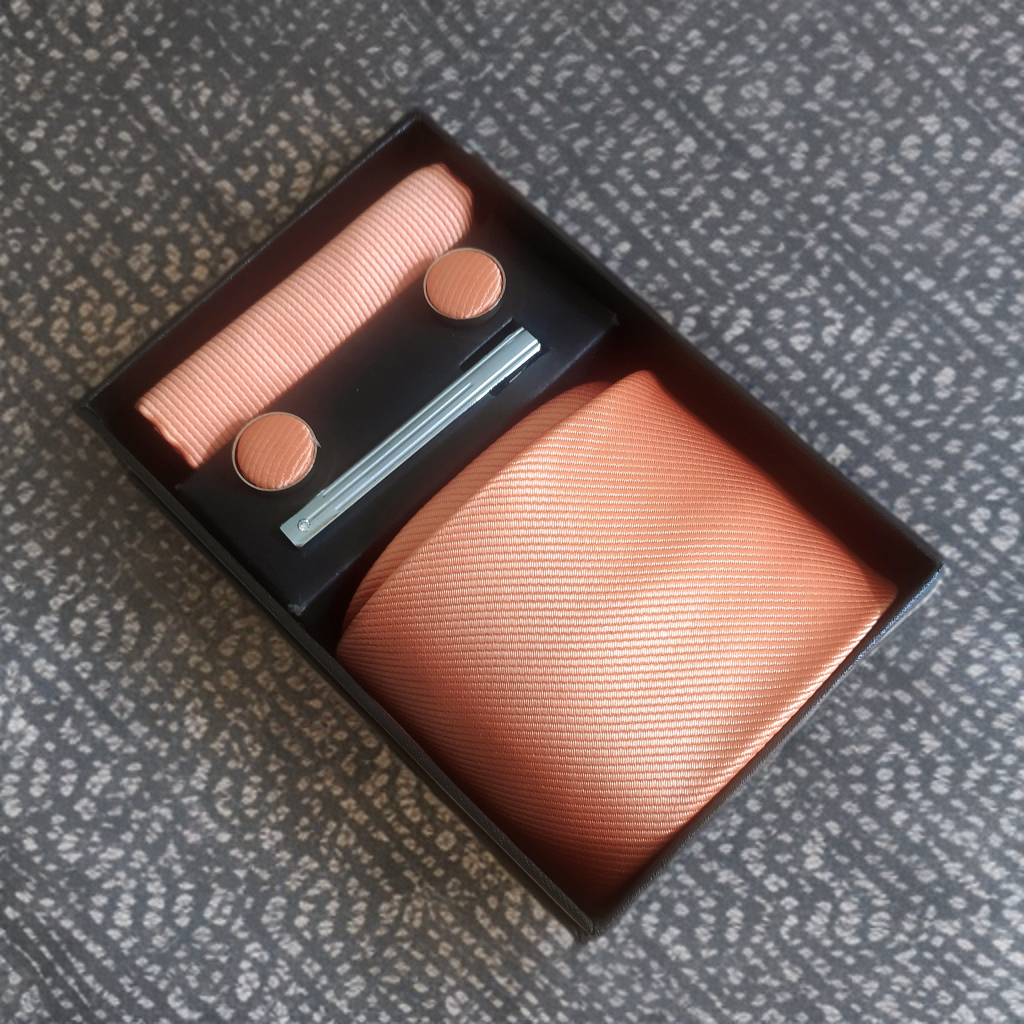 Mens Tie Set, In Peach